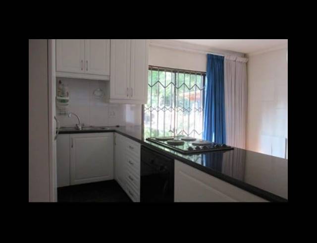 7 BEDROOM HOUSE FOR SALE IN OAKLANDS